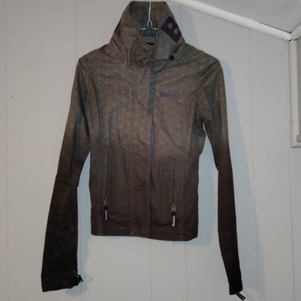 Bench jacket - like new!